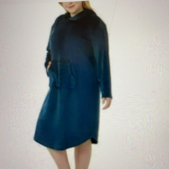 32 Degrees Super soft velour Kangaroo pocket hooded lounger - Picture 4 of 11